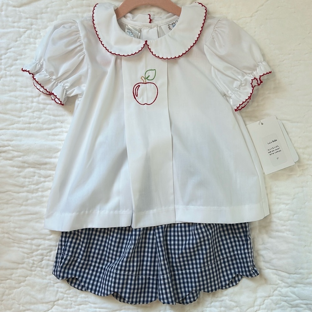 NWT Lulu Bebe apple set